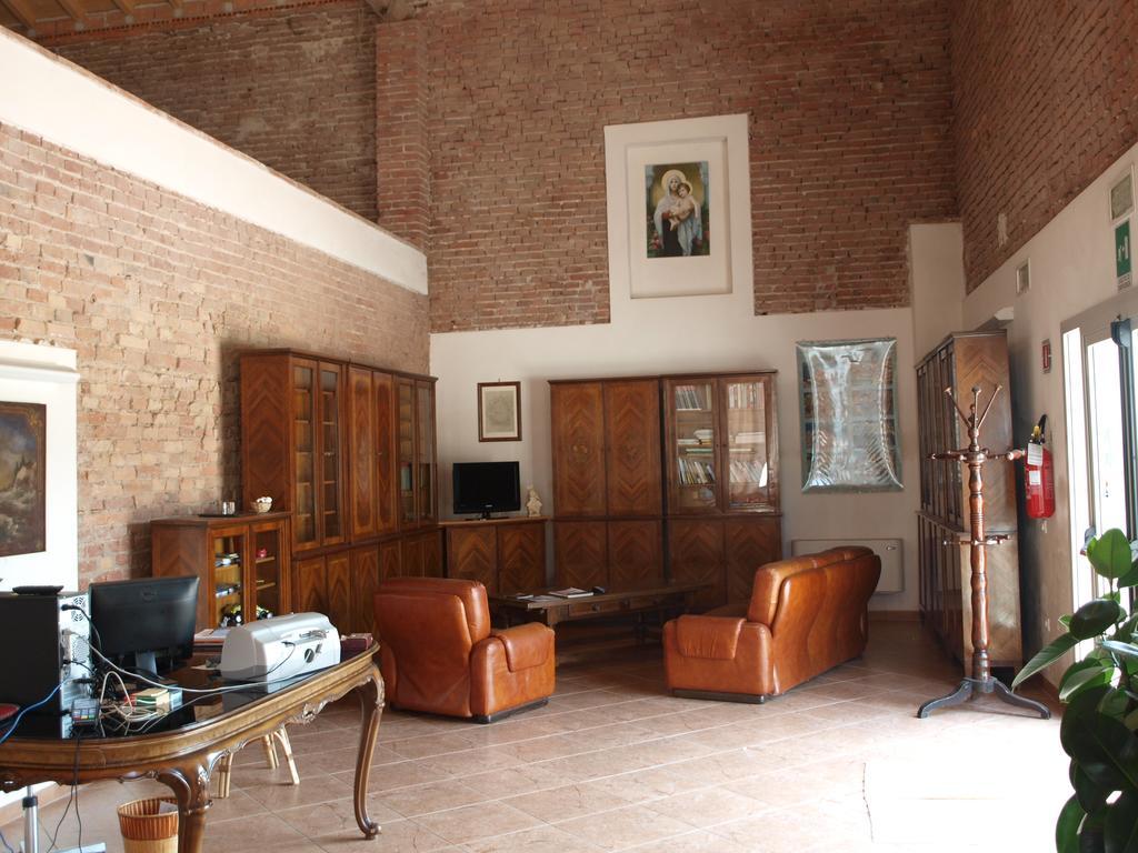 La Cascina Del Sole Hostel Rivarolo del Re ed Uniti Luaran gambar