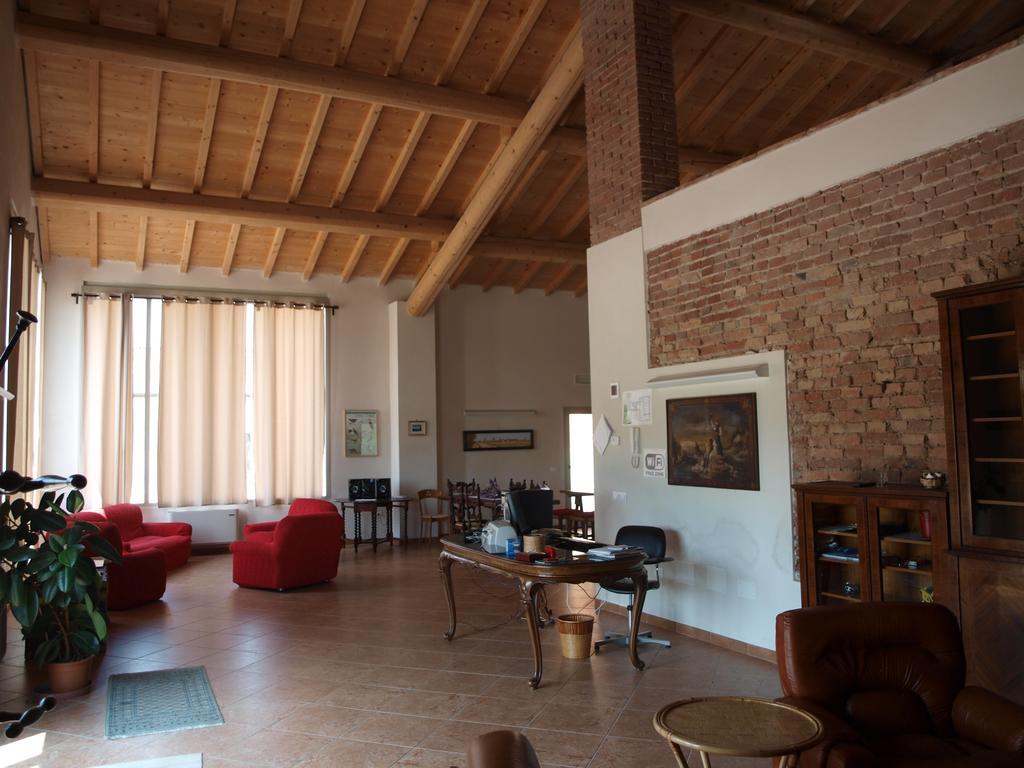 La Cascina Del Sole Hostel Rivarolo del Re ed Uniti Luaran gambar