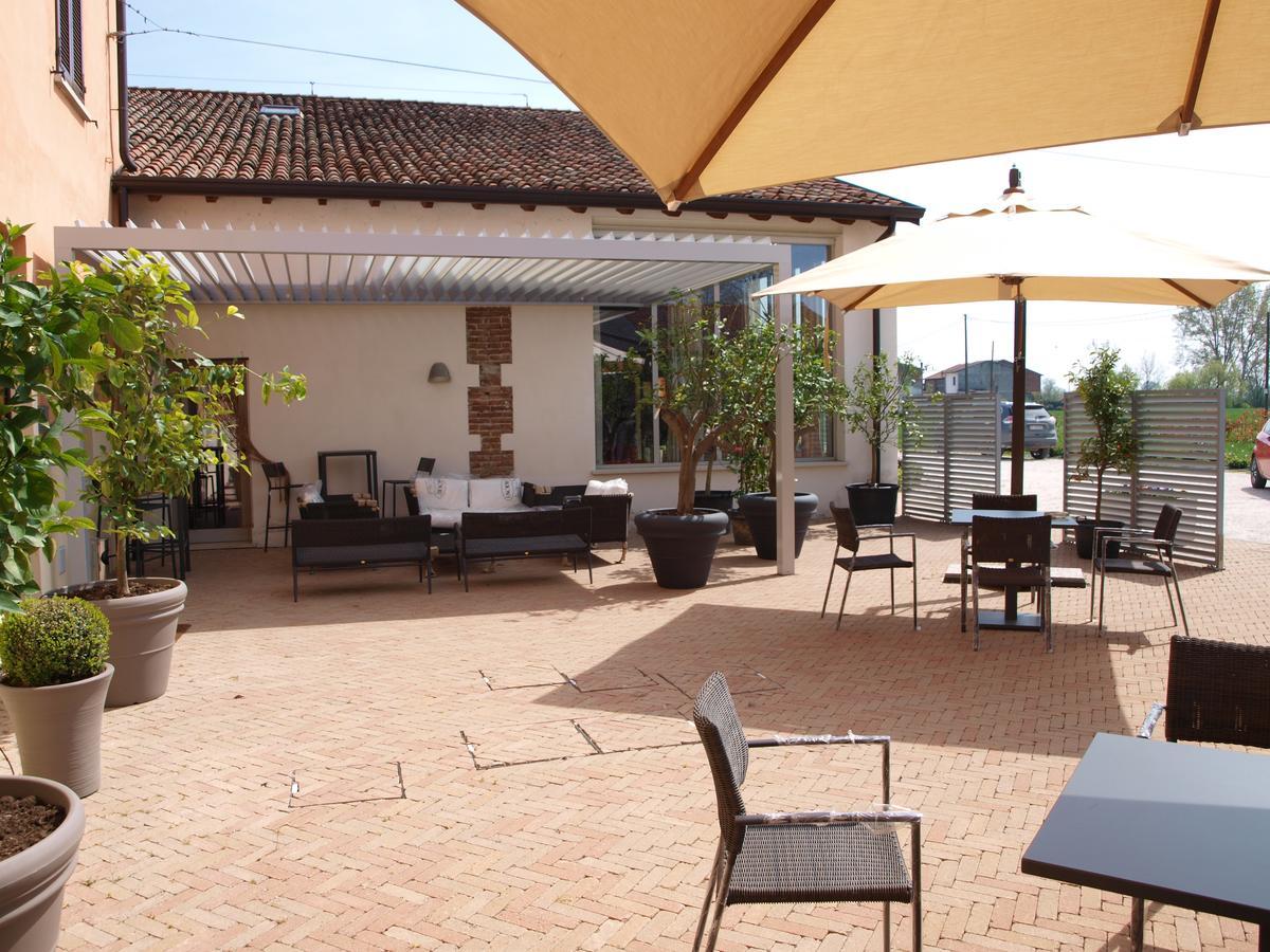 La Cascina Del Sole Hostel Rivarolo del Re ed Uniti Luaran gambar