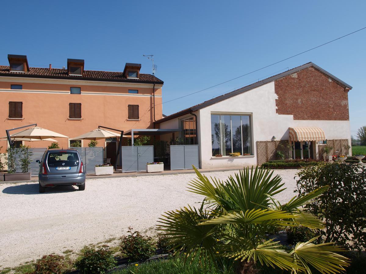 La Cascina Del Sole Hostel Rivarolo del Re ed Uniti Luaran gambar