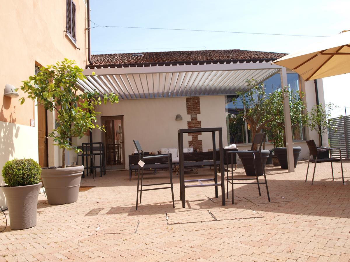 La Cascina Del Sole Hostel Rivarolo del Re ed Uniti Luaran gambar