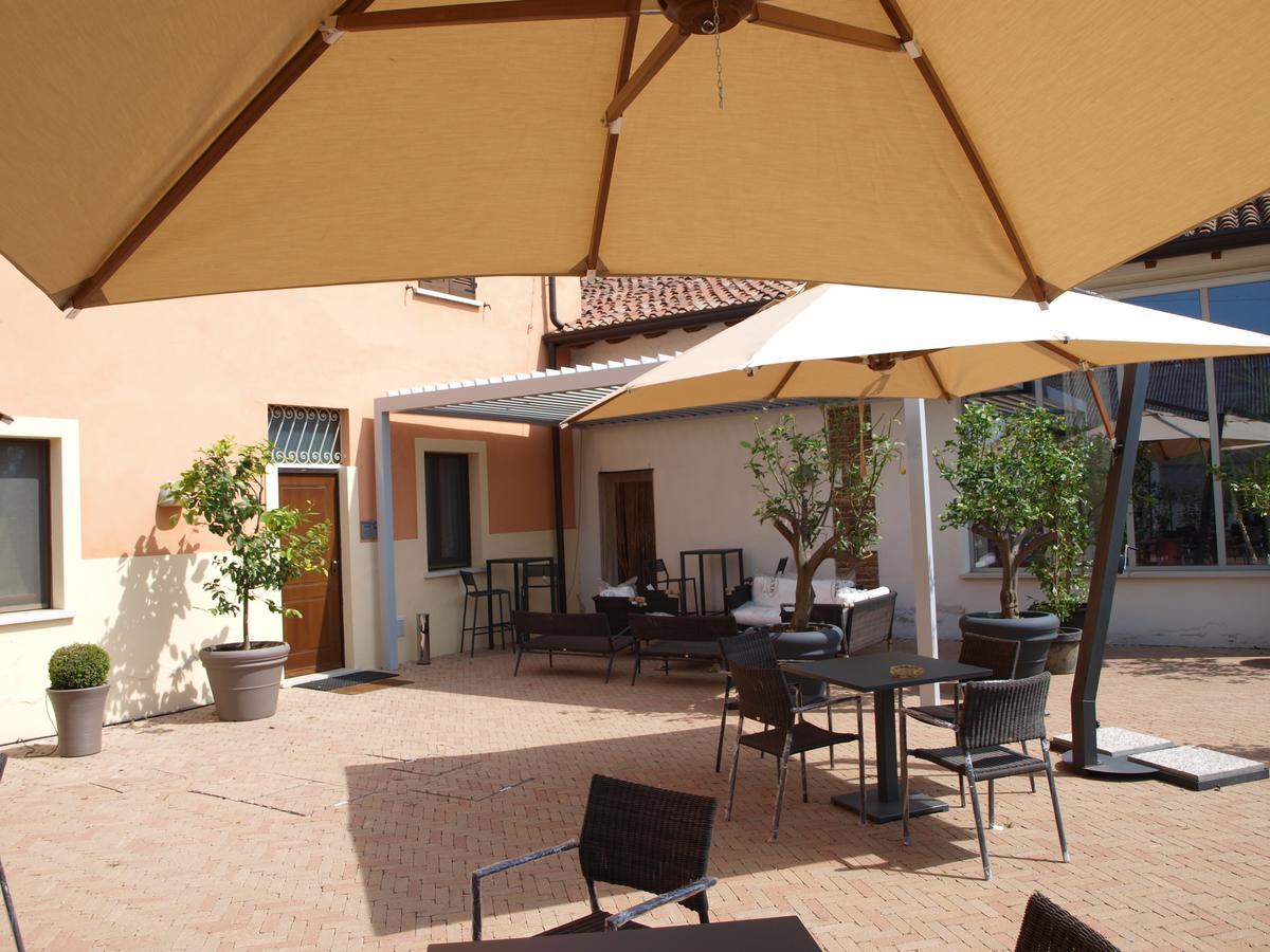 La Cascina Del Sole Hostel Rivarolo del Re ed Uniti Luaran gambar